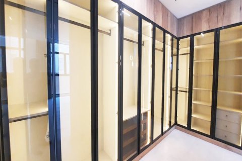 Villa de 7 dormitorios en Abu Dhabi, UAE No. 35613 15