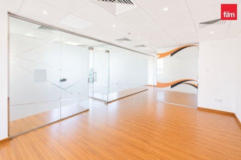 81.7m² Office in Dubai, UAE No. 199439