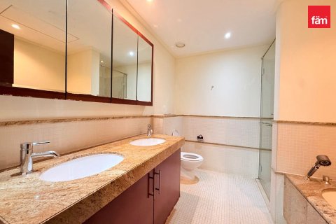 2 bedrooms Apartment in Downtown Dubai (Downtown Burj Dubai), UAE No. 210085 3