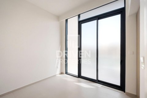 Вилла с 4 спальнями в EMAAR South, ОАЭ №192077 9