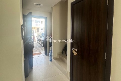Таунхаус с 3 спальнями в DAMAC Hills (Akoya by DAMAC), ОАЭ №166950 11