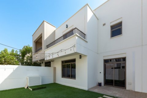 Таунхаус с 3 спальнями в Hayat Townhouses, ОАЭ №166952 3