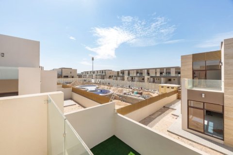 4 bedrooms Villa in District 11, UAE No. 148410 6