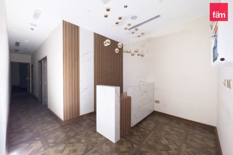 120.1m² Shop in Dubai, UAE No. 208523