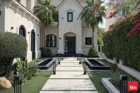 4 bedrooms Villa in Jumeirah Islands, UAE No. 143585 17