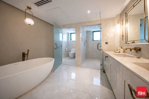 4 bedrooms Villa in Jumeirah Islands, UAE No. 143585 12