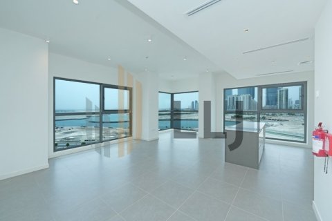 Apartment de 3 dormitorios en Al Reem Island, UAE No. 102038 4