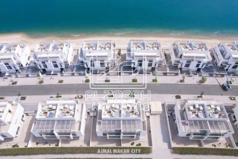 Вилла с 4 спальнями в Sharjah Waterfront City, ОАЭ №186563 7