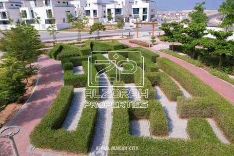 Вилла с 4 спальнями в Sharjah Waterfront City, ОАЭ №186563 25