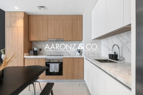 2 bedrooms Apartment in EMAAR Beachfront, UAE No. 145094 14