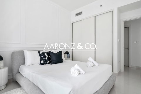 2 bedrooms Apartment in EMAAR Beachfront, UAE No. 145094 9