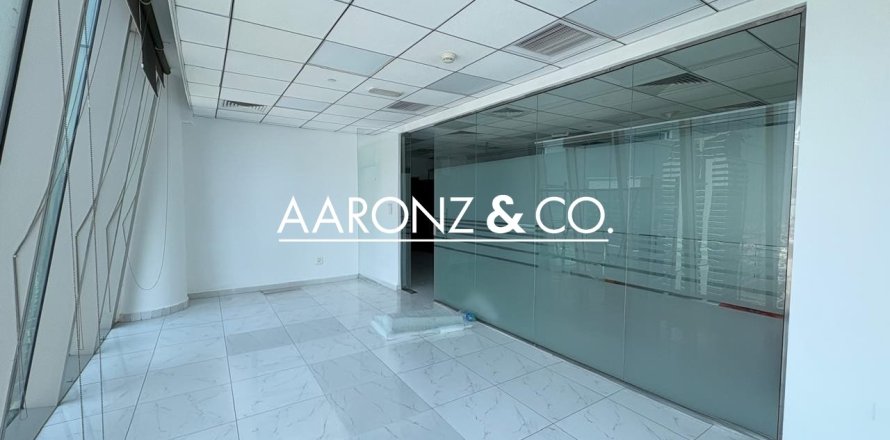 177m² Office in Business Bay, UAE No. 145091