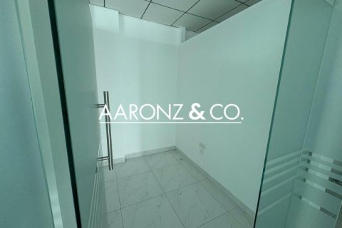 177m² Office in Business Bay, UAE No. 145091 10