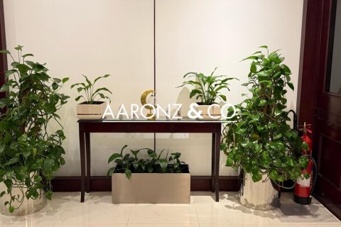 225m² Office in Downtown Dubai (Downtown Burj Dubai), UAE No. 145095 8