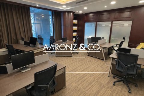 225m² Office in Downtown Dubai (Downtown Burj Dubai), UAE No. 145095 5