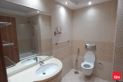 Квартира с 1 спальней в Дубай Марина, ОАЭ №146129 12