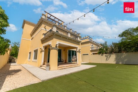 Villa de 4 dormitorios  No. 115311 5