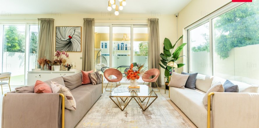 Вилла с 4 спальнями №115311