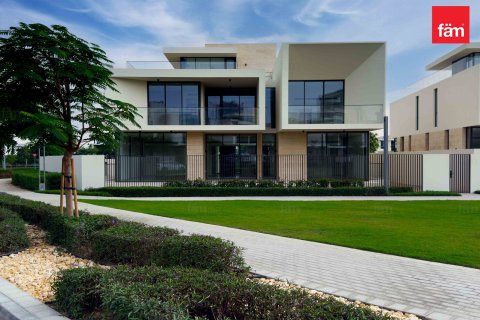 Villa de 5 dormitorios No. 134855 27