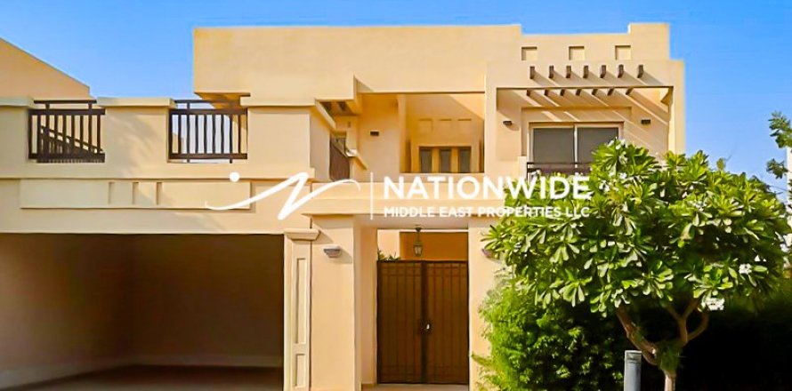 4 bedrooms Villa  No. 118113