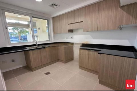 4 bedrooms Townhouse  No. 132011 3