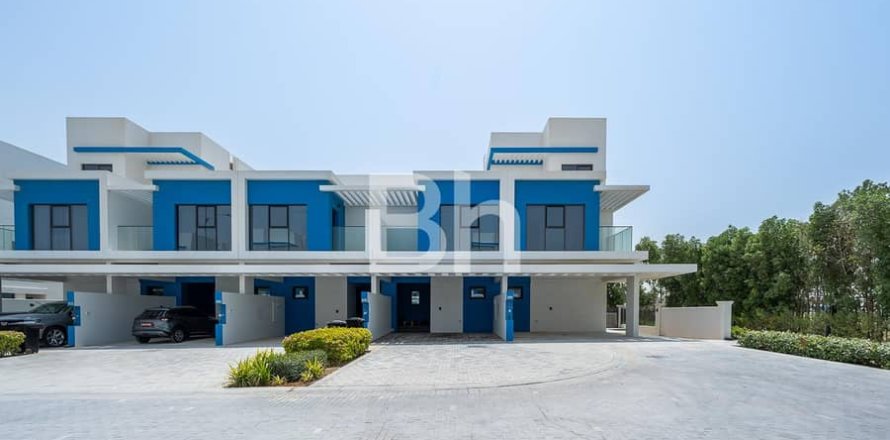 Villa de 5 dormitorios  No. 114772