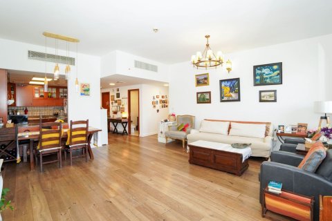 Квартира с 2 спальнями в Motor City, ОАЭ №135114