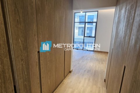 1 bedroom Apartment in Abu Dhabi, UAE No. 107053 13