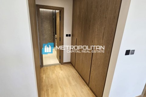 1 bedroom Apartment in Abu Dhabi, UAE No. 107053 12