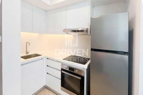 Studio Apartment in Boulevard Central Towers, UAE No. 192326 7