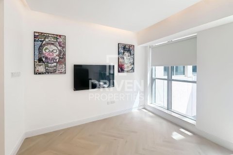 Studio Apartment in Boulevard Central Towers, UAE No. 192326 6