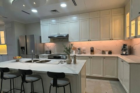 Вилла с 5 спальнями в Аль-Васл, ОАЭ №146795 4