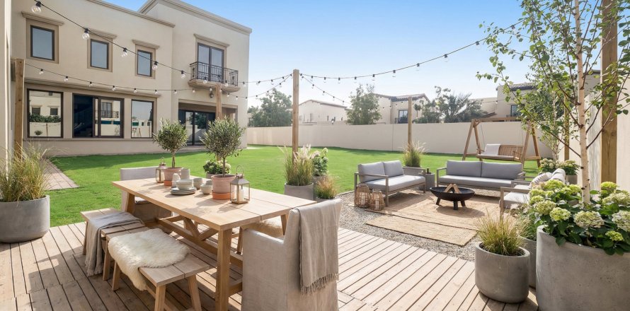 Вилла с 5 спальнями в Аль-Васл, ОАЭ №146795