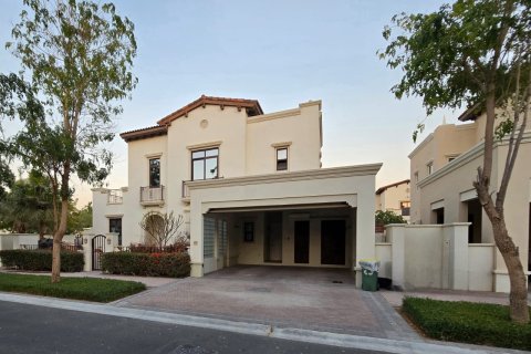 Вилла с 5 спальнями в Аль-Васл, ОАЭ №146795 11