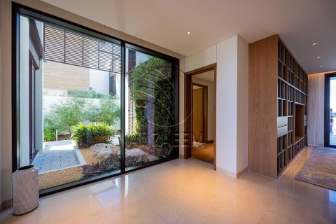 5 bedrooms Villa on the Saadiyat Island, UAE No. 90032 16