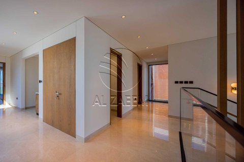 5 bedrooms Villa on the Saadiyat Island, UAE No. 90032 10
