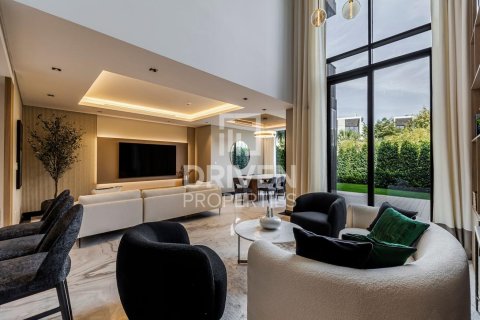 Villa de 3 dormitorios en Jumeirah Bay Island, UAE No. 83945 4