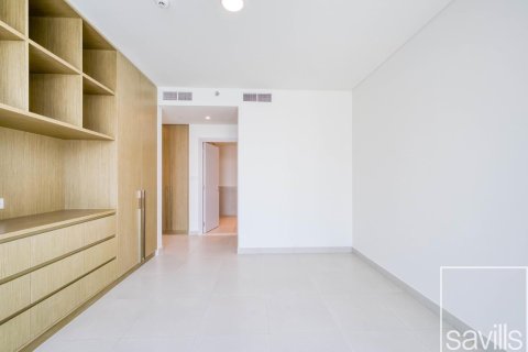 Квартира с 3 спальнями в EMAAR Beachfront, ОАЭ №194469 13