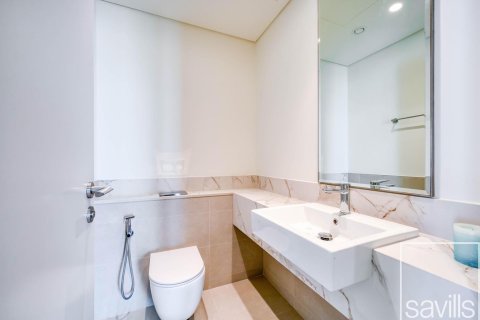 Квартира с 3 спальнями в EMAAR Beachfront, ОАЭ №194469 10