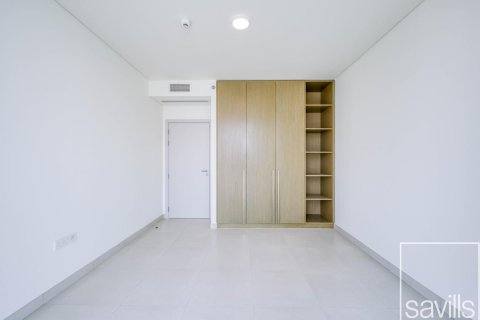 Квартира с 3 спальнями в EMAAR Beachfront, ОАЭ №194469 9