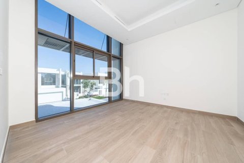 Villa de 4 dormitorios  No. 114371 8
