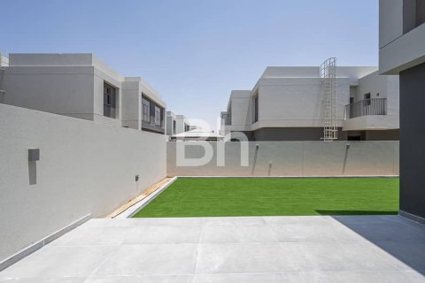 Villa de 4 dormitorios  No. 114372 25