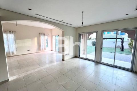 Villa de 2 dormitorios  No. 114368 4