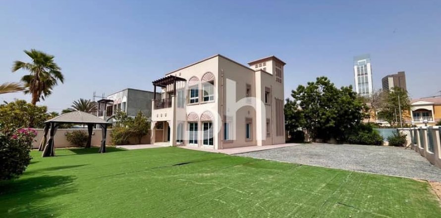 Villa de 2 dormitorios  No. 114368