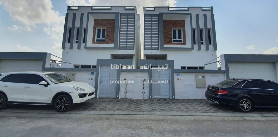 6 bedrooms Twin Villa in As Sib, Oman No. 53425