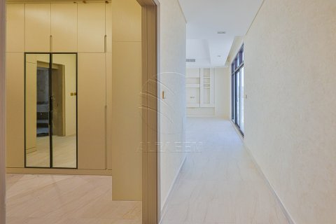 Вилла с 6 спальнями  №127778 25