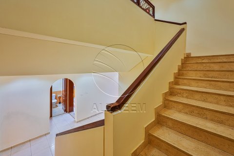 4 bedrooms Villa No. 127775 19