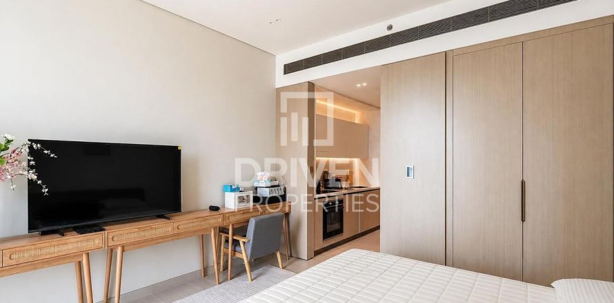 Studio Apartment in District 13, UAE No. 190668