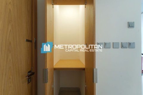 Квартира с 3 спальнями  №119369 16