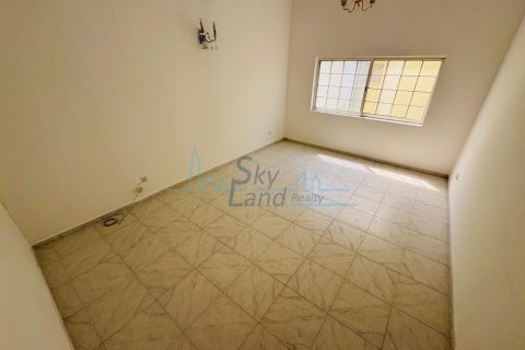 4 غرف نوم فيلا  رقم 125624 21